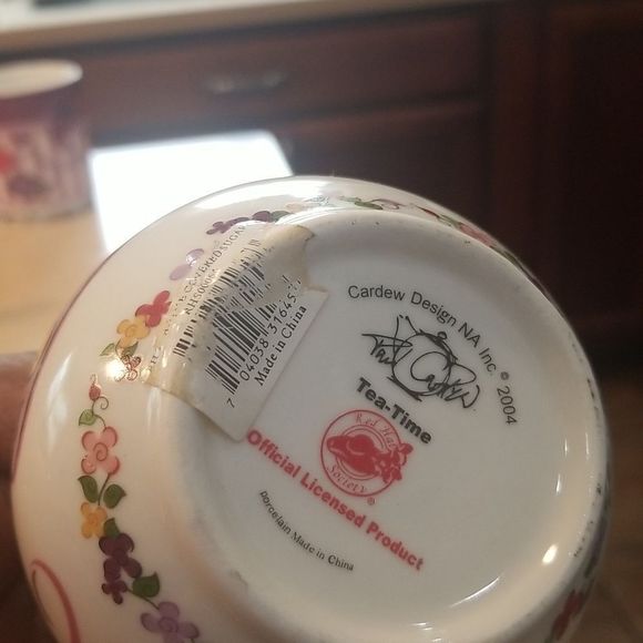 Tea Time Paul Cardew Design Red Hat Society Porcelain Sugar w/Lid & Creamer Set - Picture 13 of 15